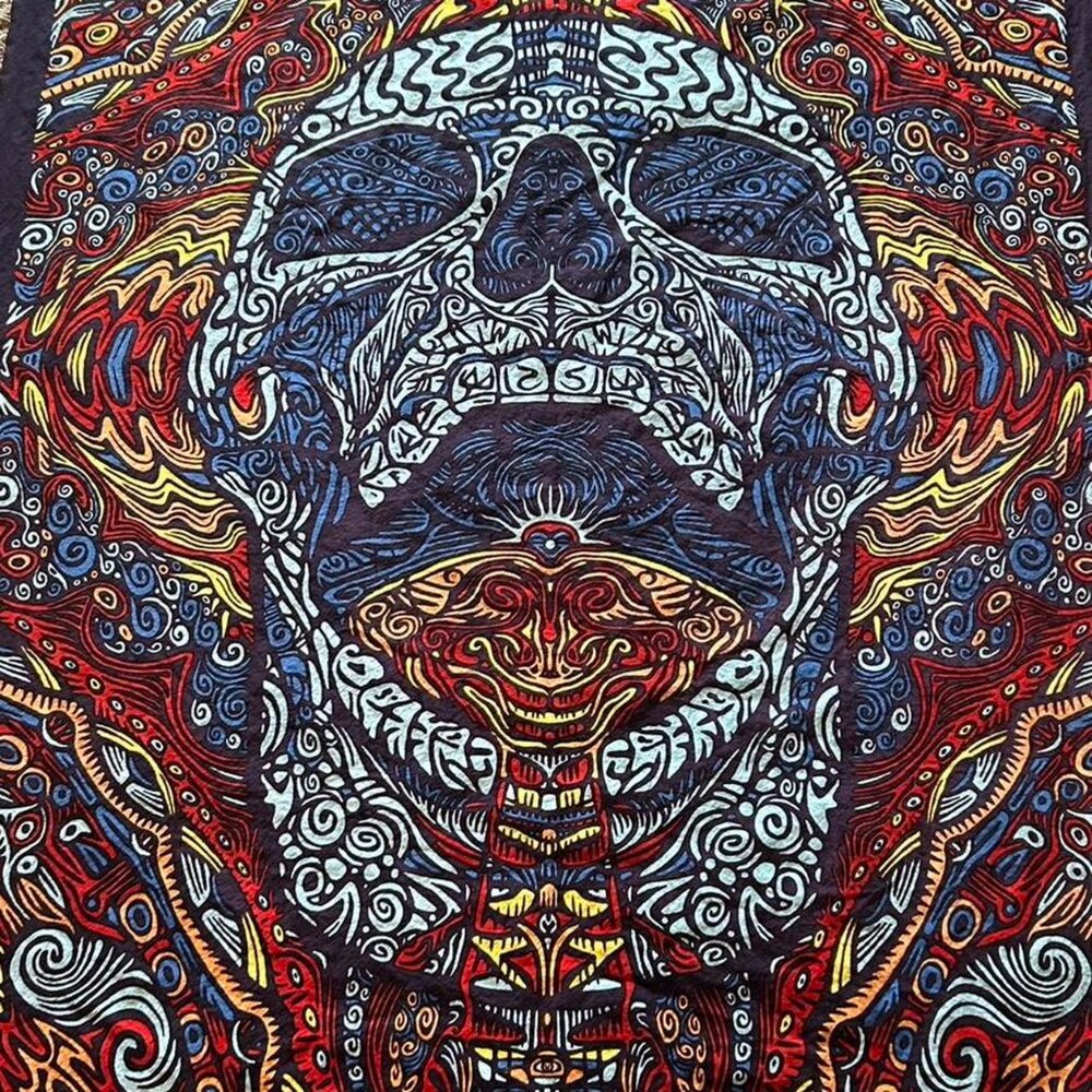 Vibrant multi-coloured tapestry with skull design!!